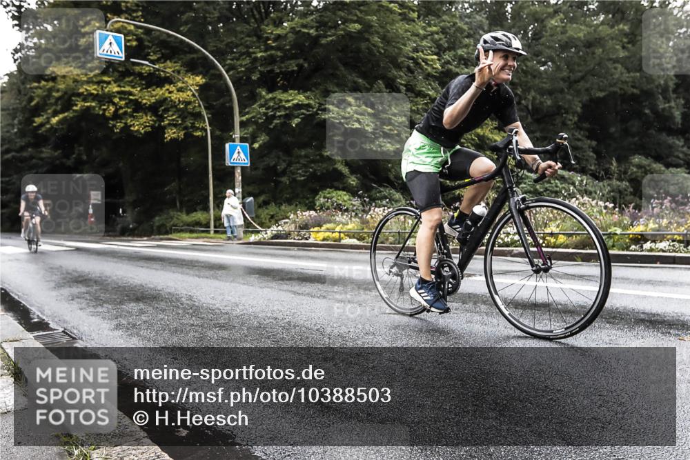 13.09.2026 - Stadtparktriathlon H.Heesch http://msf.ph/oto/10388503 13.09.2026 12:31:04 Radfahren 1070, 1116 meine-sportfotos.de