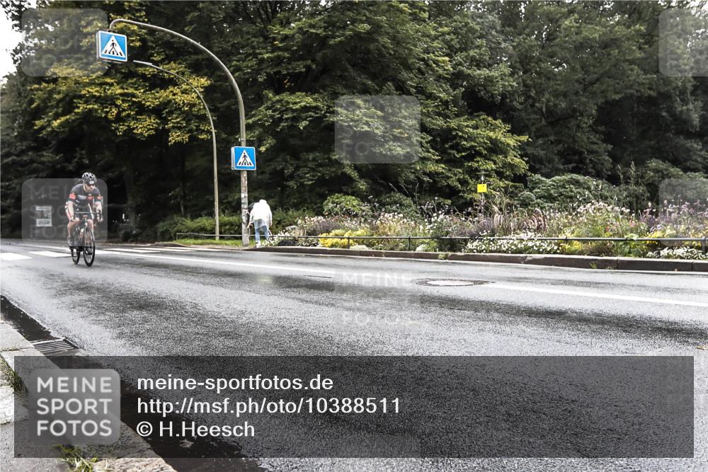 13.09.2026 - Stadtparktriathlon H.Heesch http://msf.ph/oto/10388511 13.09.2026 12:31:19 Radfahren 1064 meine-sportfotos.de