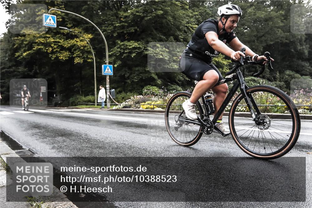 13.09.2026 - Stadtparktriathlon H.Heesch http://msf.ph/oto/10388523 13.09.2026 12:31:40 Radfahren 969, 1135, 1160 meine-sportfotos.de