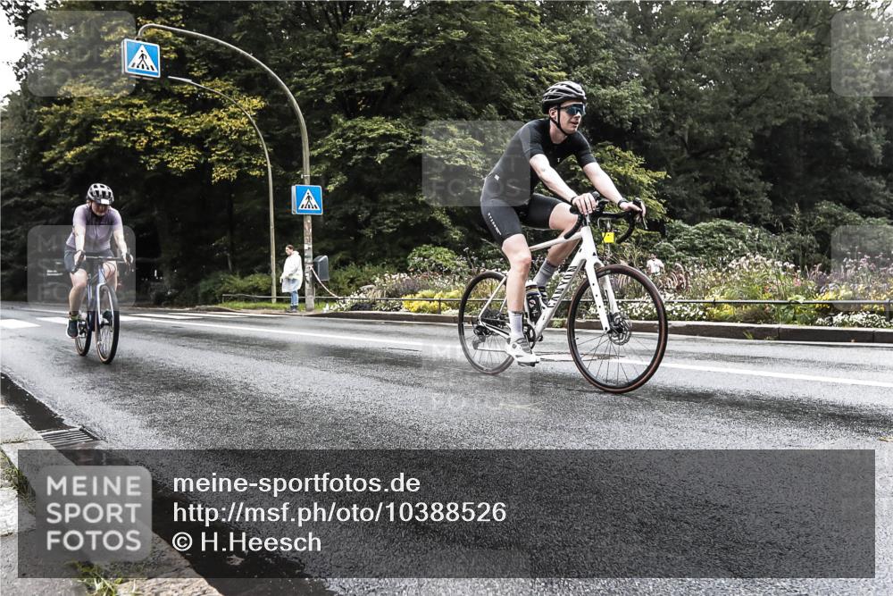13.09.2026 - Stadtparktriathlon H.Heesch http://msf.ph/oto/10388526 13.09.2026 12:31:41 Radfahren 969, 1135, 1160 meine-sportfotos.de