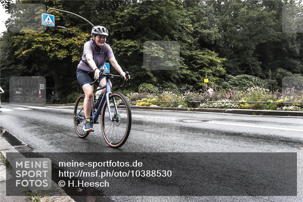 13.09.2026 - Stadtparktriathlon H.Heesch http://msf.ph/oto/10388530 13.09.2026 12:31:42 Radfahren 969, 1044, 1084, 1135, 1160 meine-sportfotos.de