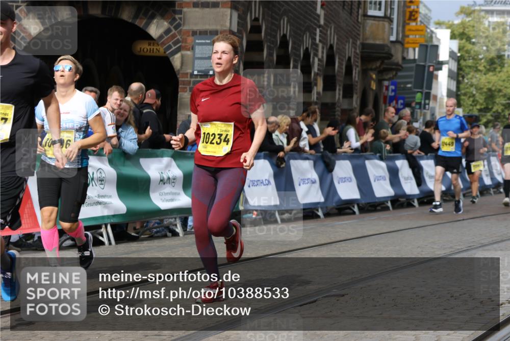 13.09.2026 - 21. swb-Marathon Bremen Strokosch-Dieckow http://msf.ph/oto/10388533 13.09.2026 11:09:50 Ziel 10234, 10386, 10417, 10424, 10556, 10664, 10694, 10712, 10769, 10785, 10823, 10981, 11192, 11225, 11882, 11883, 11914, 11915, 11937, 11995, 12322, 12409, 12474, 12532, 10299, 10435, 10751, 11119, 11383, 11437, 11441 meine-sportfotos.de