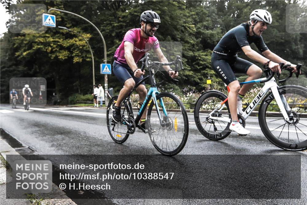 13.09.2026 - Stadtparktriathlon H.Heesch http://msf.ph/oto/10388547 13.09.2026 12:32:00 Radfahren 954, 1039, 1114, 1143, 1174 meine-sportfotos.de