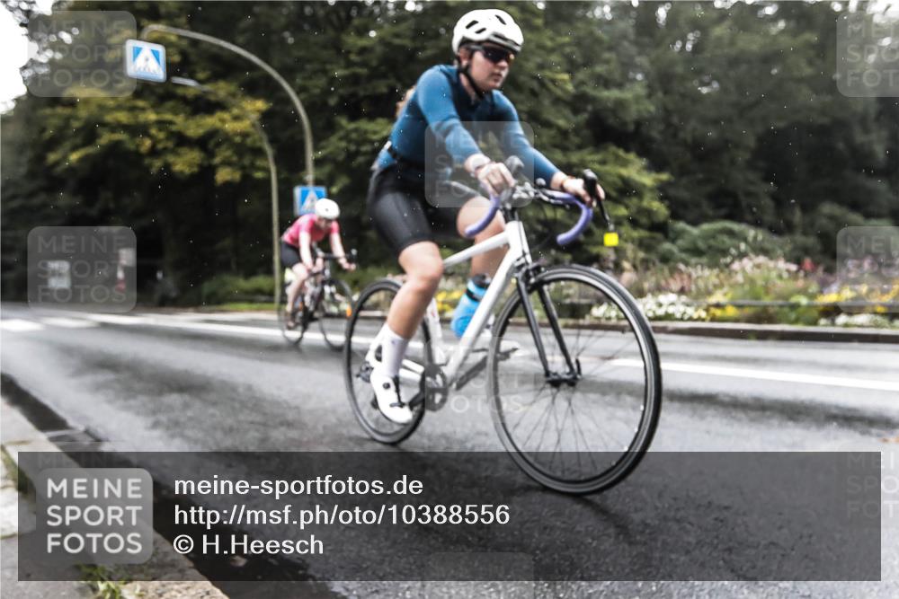13.09.2026 - Stadtparktriathlon H.Heesch http://msf.ph/oto/10388556 13.09.2026 12:32:16 Radfahren 1100, 1186 meine-sportfotos.de