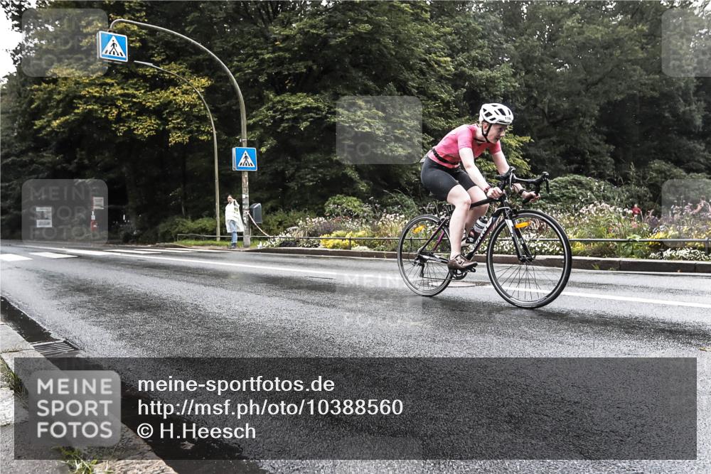 13.09.2026 - Stadtparktriathlon H.Heesch http://msf.ph/oto/10388560 13.09.2026 12:32:16 Radfahren 1100, 1186 meine-sportfotos.de