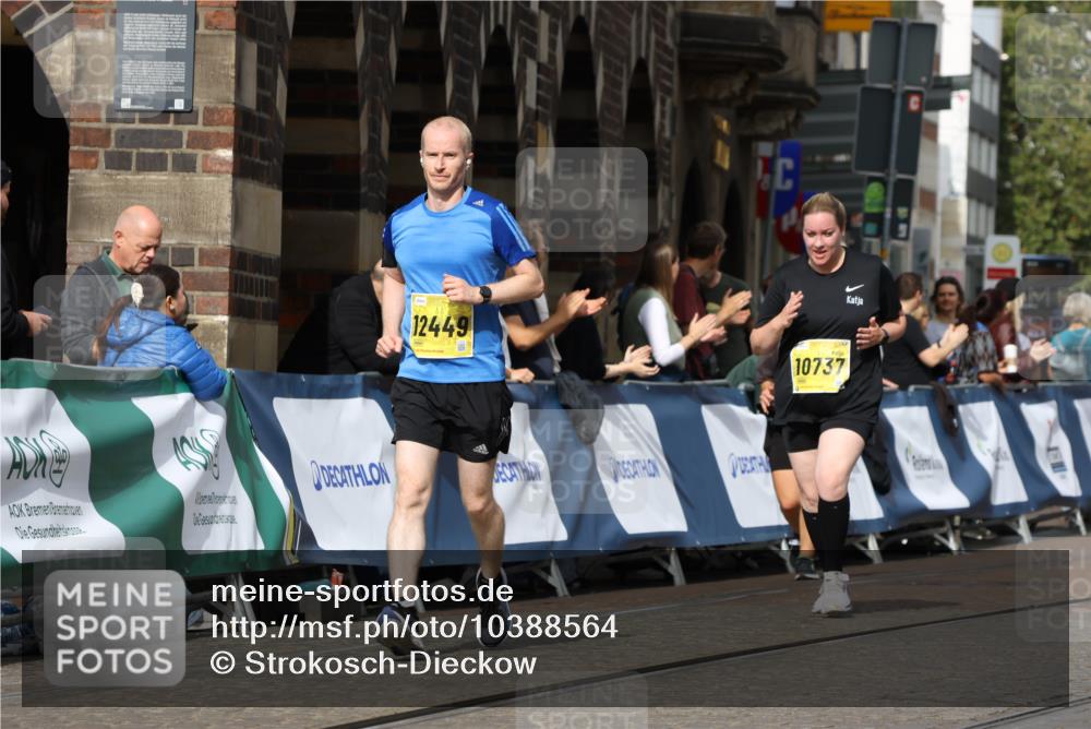 13.09.2026 - 21. swb-Marathon Bremen Strokosch-Dieckow http://msf.ph/oto/10388564 13.09.2026 11:09:53 Ziel 10234, 10386, 10417, 10424, 10556, 10696, 10712, 10769, 10785, 10823, 10981, 10990, 10991, 11192, 11225, 11883, 11914, 11937, 11995, 12322, 12409, 12474, 12532, 10299, 10435, 10751, 11119, 11441, 12207 meine-sportfotos.de