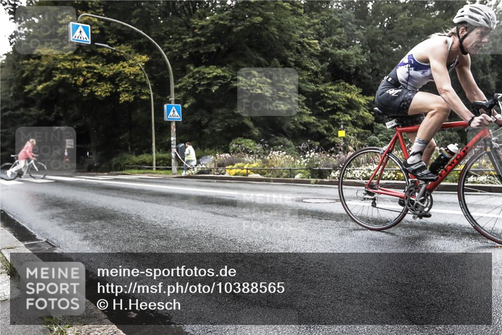 13.09.2026 - Stadtparktriathlon H.Heesch http://msf.ph/oto/10388565 13.09.2026 12:33:01 Radfahren 1124 meine-sportfotos.de