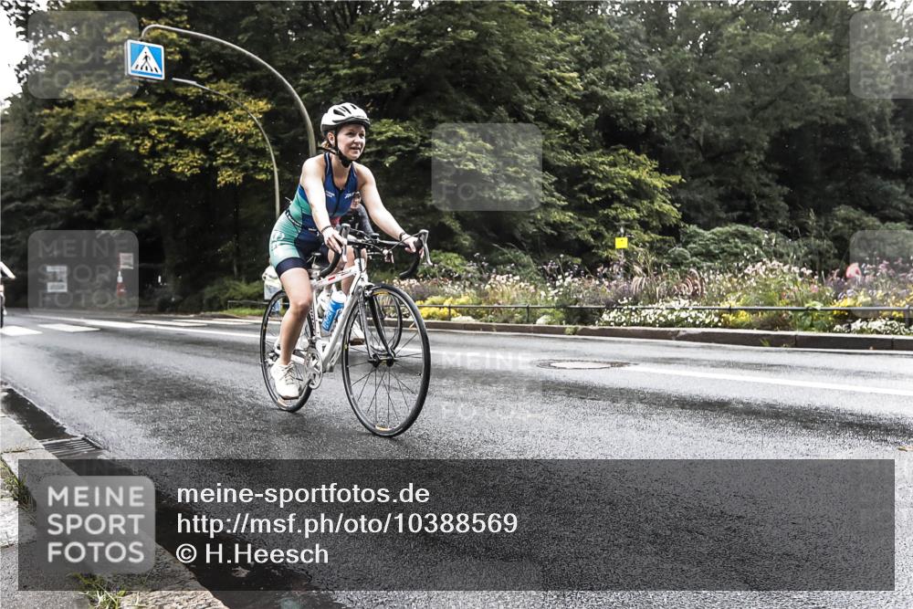 13.09.2026 - Stadtparktriathlon H.Heesch http://msf.ph/oto/10388569 13.09.2026 12:33:10 Radfahren 995, 1079, 1119, 1188 meine-sportfotos.de