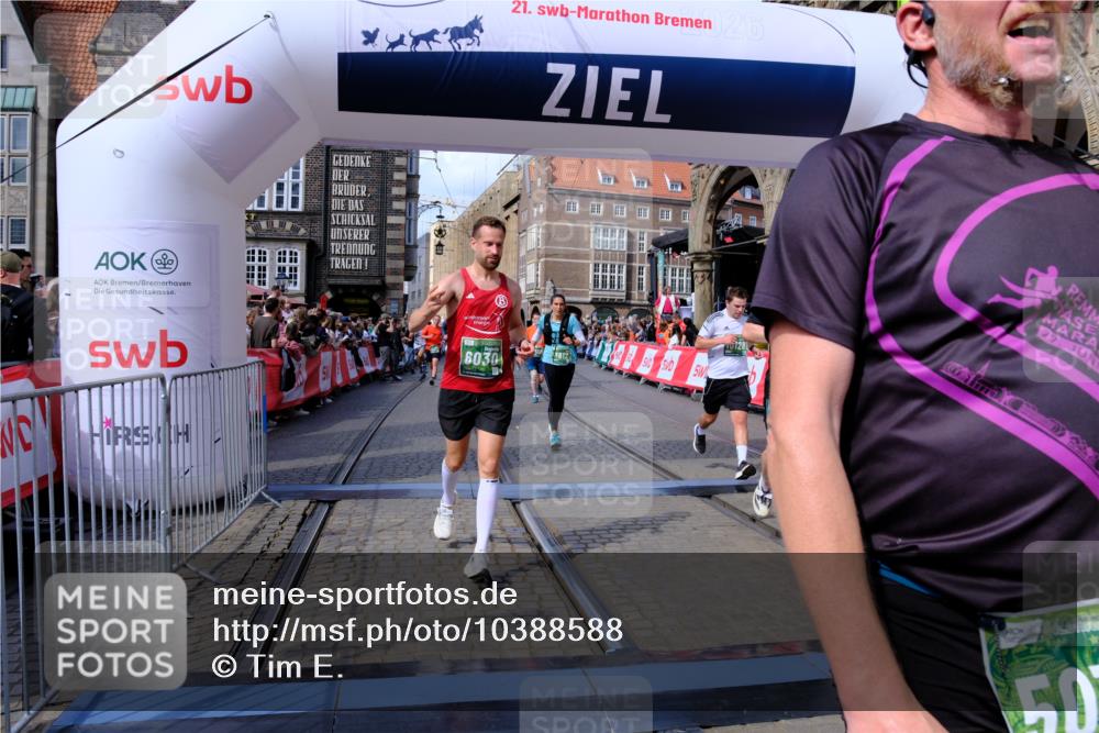 13.09.2026 - 21. swb-Marathon Bremen Tim E. http://msf.ph/oto/10388588 13.09.2026 13:29:38 Ziel 132, 303, 596, 651, 1083, 1365, 1387, 1545, 1823, 2023, 2301, 2867, 2957, 3258, 3721, 3796, 3846, 3912, 4541, 5036, 5599, 6030, 6103, 6499, 6690, 7013, 7149, 7361, 7631, 7649, 7860, 8007, 8009, 8066, 8099, 8277, 8338, 8675, 8831, 9249, 9661, 9889, 10128 meine-sportfotos.de