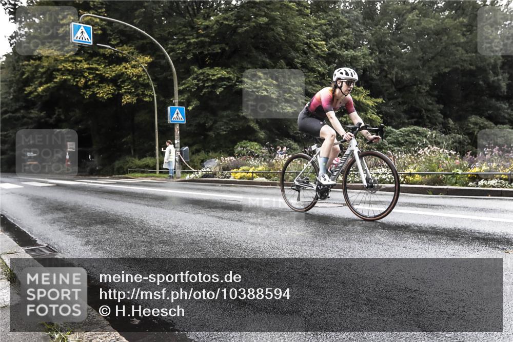 13.09.2026 - Stadtparktriathlon H.Heesch http://msf.ph/oto/10388594 13.09.2026 12:33:48 Radfahren 1008, 1093, 1099, 1117, 1131 meine-sportfotos.de