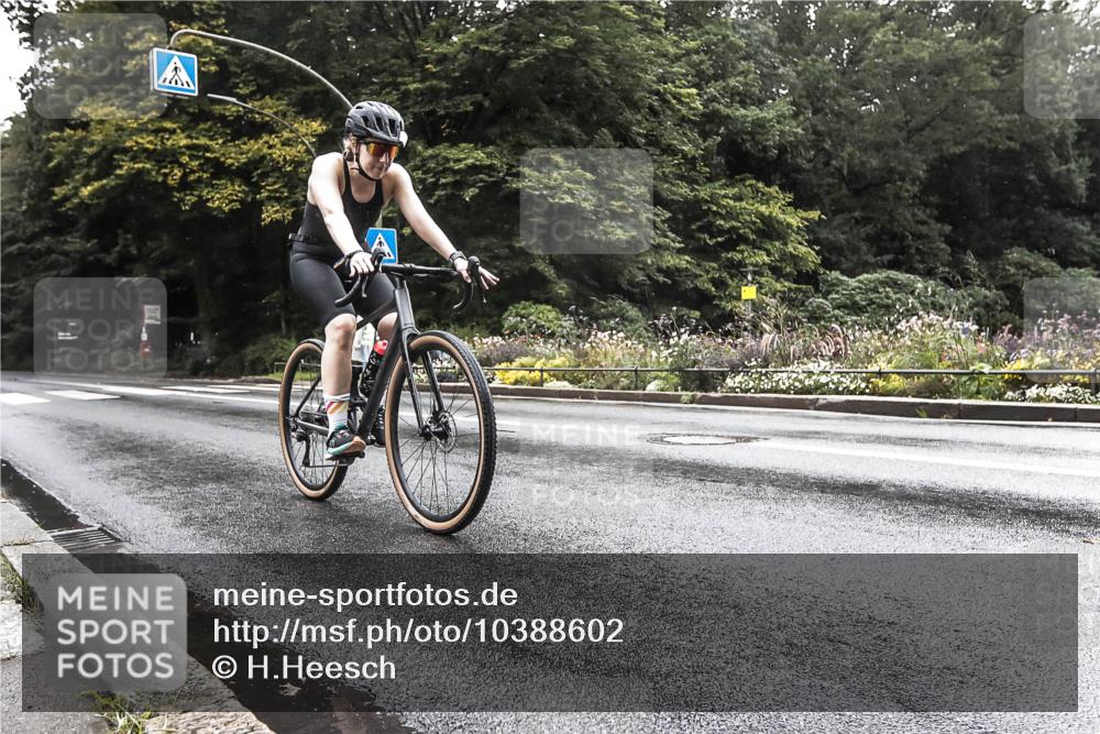 13.09.2026 - Stadtparktriathlon H.Heesch http://msf.ph/oto/10388602 13.09.2026 12:34:01 Radfahren 1139, 1147, 1161 meine-sportfotos.de