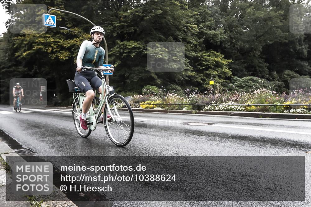 13.09.2026 - Stadtparktriathlon H.Heesch http://msf.ph/oto/10388624 13.09.2026 12:34:20 Radfahren 1029, 1043, 1104, 1141, 1145, 1170, 1187 meine-sportfotos.de