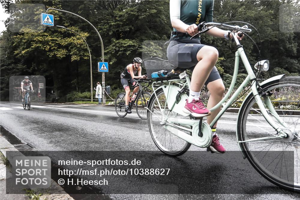 13.09.2026 - Stadtparktriathlon H.Heesch http://msf.ph/oto/10388627 13.09.2026 12:34:20 Radfahren 1029, 1043, 1104, 1141, 1145, 1170, 1187 meine-sportfotos.de