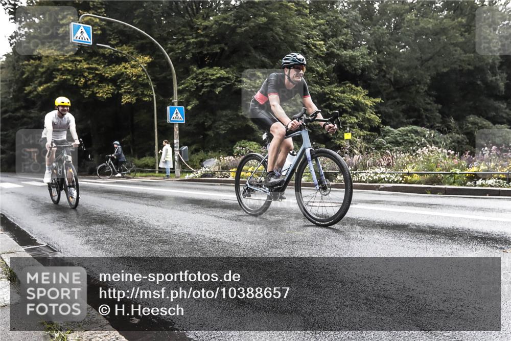 13.09.2026 - Stadtparktriathlon H.Heesch http://msf.ph/oto/10388657 13.09.2026 12:34:51 Radfahren 978, 1062, 1063, 1177, 1178, 1234 meine-sportfotos.de
