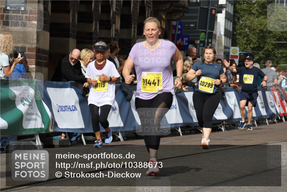 13.09.2026 - 21. swb-Marathon Bremen Strokosch-Dieckow http://msf.ph/oto/10388673 13.09.2026 11:10:04 Ziel 10234, 10386, 10417, 10424, 10645, 10696, 10712, 10737, 10785, 10990, 10991, 11192, 11383, 11437, 11937, 12409, 12449, 10362, 10963, 11382, 11725, 11732, 11933, 12117, 12207, 12293 meine-sportfotos.de