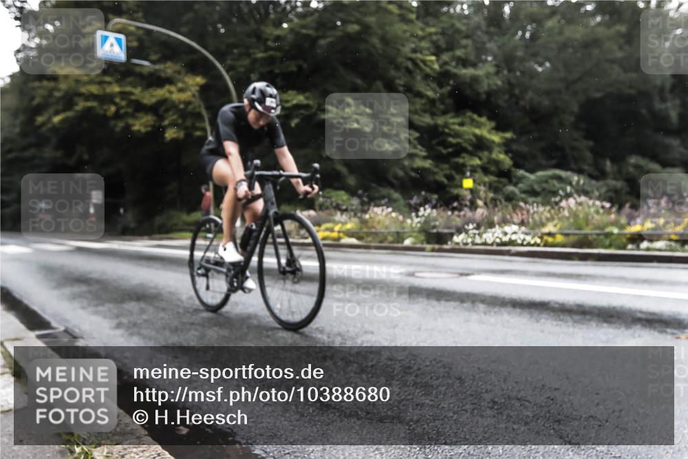 13.09.2026 - Stadtparktriathlon H.Heesch http://msf.ph/oto/10388680 13.09.2026 12:35:40 Radfahren 1169, 1277 meine-sportfotos.de