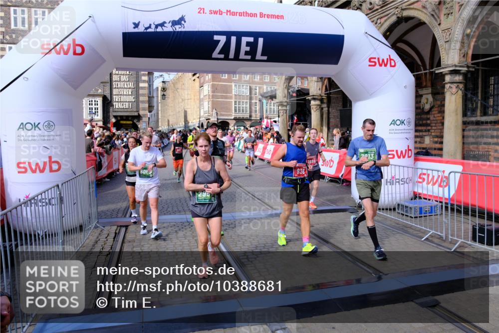 13.09.2026 - 21. swb-Marathon Bremen Tim E. http://msf.ph/oto/10388681 13.09.2026 13:29:48 Ziel 132, 1083, 1243, 1365, 1387, 1581, 2076, 2301, 2742, 2957, 3030, 3258, 3721, 3846, 4541, 4576, 5244, 5599, 6006, 6103, 6384, 6499, 6690, 6930, 7013, 7384, 7426, 7631, 7649, 8007, 8009, 8066, 8099, 8277, 8338, 8481, 8594, 8675, 8831, 9889, 10013, 13031 meine-sportfotos.de