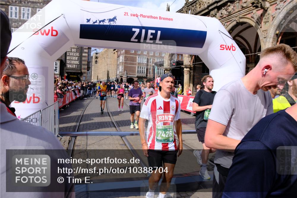 13.09.2026 - 21. swb-Marathon Bremen Tim E. http://msf.ph/oto/10388704 13.09.2026 13:29:54 Ziel 124, 1073, 1083, 1243, 1581, 2076, 2289, 2301, 2742, 2957, 3030, 3721, 4576, 5244, 5599, 6006, 6384, 6499, 6690, 6725, 6930, 7013, 7079, 7384, 7426, 7649, 7884, 8009, 8481, 8594, 8831, 9534, 9747, 9770, 10013, 13031 meine-sportfotos.de