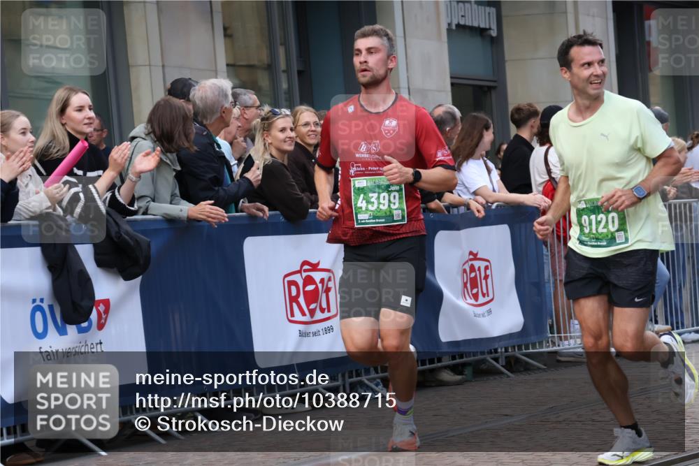 13.09.2026 - 21. swb-Marathon Bremen Strokosch-Dieckow http://msf.ph/oto/10388715 13.09.2026 12:58:48 Ziel 658, 1118, 1508, 1751, 1993, 3584, 3624, 3688, 4399, 4847, 6991, 8065, 8383, 8994, 9120, 9329, 346, 1576, 2049, 3624, 5672, 6198, 6929, 8065, 8311, 8394 meine-sportfotos.de