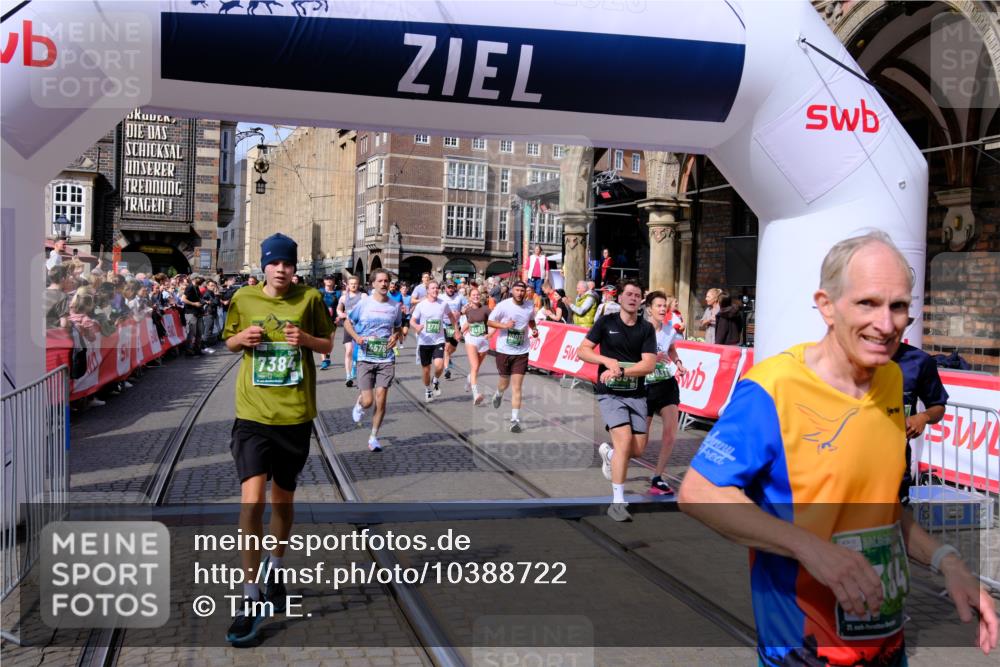 13.09.2026 - 21. swb-Marathon Bremen Tim E. http://msf.ph/oto/10388722 13.09.2026 13:29:59 Ziel 124, 716, 1073, 1243, 1581, 1861, 2076, 2289, 2742, 3030, 3320, 3618, 3667, 4115, 4575, 4576, 5244, 6006, 6127, 6384, 6725, 6930, 7079, 7384, 7426, 7884, 8481, 8594, 8612, 8771, 9049, 9534, 9747, 9770, 10013, 13031 meine-sportfotos.de