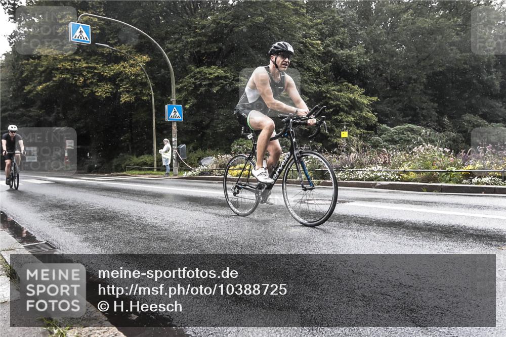 13.09.2026 - Stadtparktriathlon H.Heesch http://msf.ph/oto/10388725 13.09.2026 12:36:28 Radfahren 1004, 1056, 1295 meine-sportfotos.de