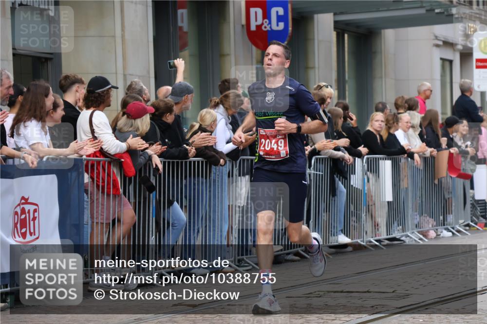 13.09.2026 - 21. swb-Marathon Bremen Strokosch-Dieckow http://msf.ph/oto/10388755 13.09.2026 12:58:51 Ziel 658, 1118, 1248, 1508, 1751, 1993, 2651, 3584, 3688, 4096, 4399, 4847, 6991, 8383, 8994, 9120, 9329, 9533, 346, 1576, 2049, 3624, 4847, 5672, 6929, 8065, 8311 meine-sportfotos.de