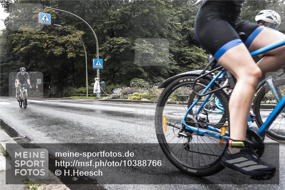 13.09.2026 - Stadtparktriathlon H.Heesch http://msf.ph/oto/10388766 13.09.2026 12:37:16 Radfahren 953, 1158, 1233, 1247, 1302 meine-sportfotos.de