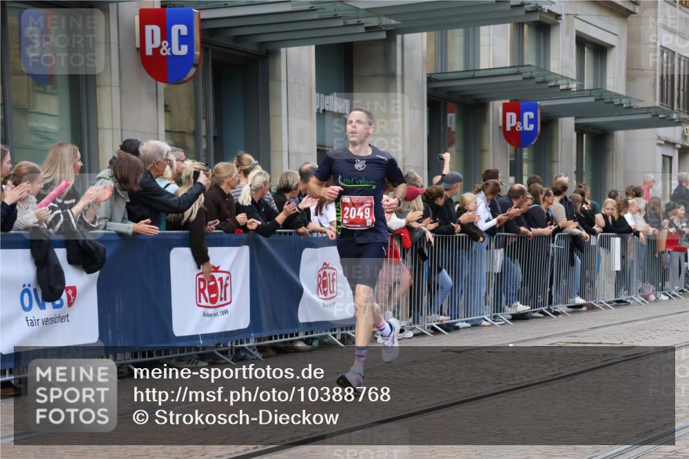 13.09.2026 - 21. swb-Marathon Bremen Strokosch-Dieckow http://msf.ph/oto/10388768 13.09.2026 12:58:52 Ziel 658, 1118, 1248, 1508, 1751, 1800, 1993, 2651, 3584, 3688, 4096, 4399, 6991, 8383, 8994, 9120, 9329, 9533, 346, 1576, 2049, 3624, 4847, 5672, 6929, 8065 meine-sportfotos.de