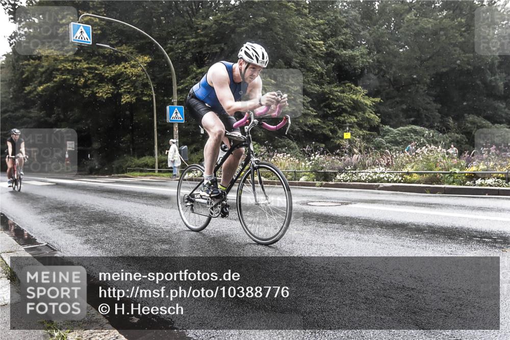 13.09.2026 - Stadtparktriathlon H.Heesch http://msf.ph/oto/10388776 13.09.2026 12:37:23 Radfahren 1098, 1269, 1274, 1285 meine-sportfotos.de