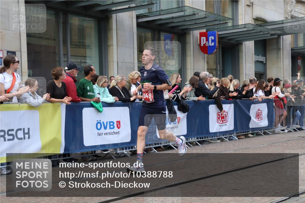 13.09.2026 - 21. swb-Marathon Bremen Strokosch-Dieckow http://msf.ph/oto/10388788 13.09.2026 12:58:53 Ziel 658, 1118, 1248, 1508, 1751, 1800, 1993, 2651, 3584, 3688, 4096, 4399, 6991, 8383, 8994, 9120, 9329, 9533, 346, 1576, 2049, 3624, 4847, 5672, 6929, 8065 meine-sportfotos.de