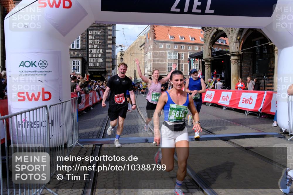 13.09.2026 - 21. swb-Marathon Bremen Tim E. http://msf.ph/oto/10388799 13.09.2026 13:30:34 Ziel 881, 1909, 1938, 2265, 2364, 2900, 4763, 5615, 6225, 6942, 6992, 6994, 7184, 7609, 7821, 7932, 7966, 8090, 8105, 8115, 8169, 8314, 8441, 8494, 9015, 9412, 9529 meine-sportfotos.de