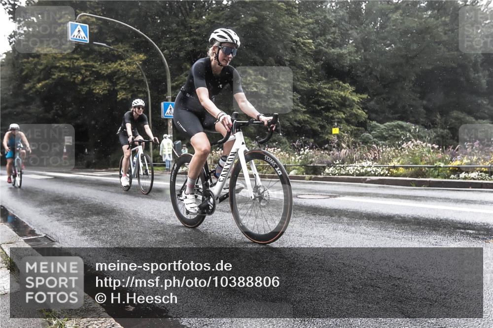 13.09.2026 - Stadtparktriathlon H.Heesch http://msf.ph/oto/10388806 13.09.2026 12:37:54 Radfahren 1076, 1101, 1136, 1232, 1255, 1256 meine-sportfotos.de
