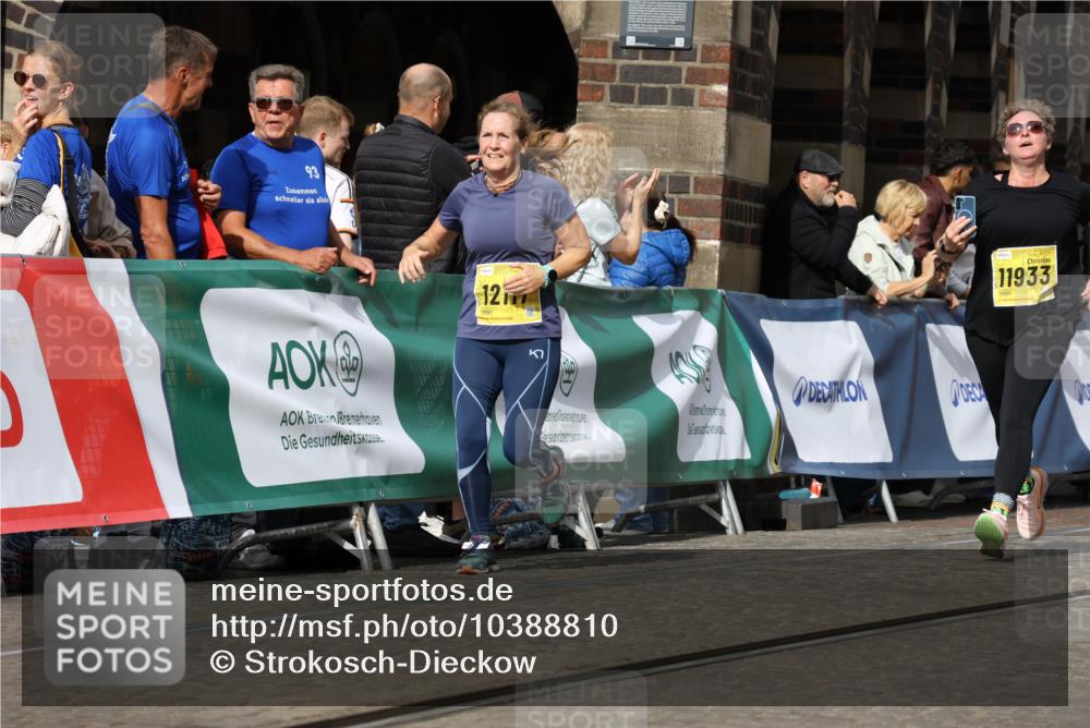 13.09.2026 - 21. swb-Marathon Bremen Strokosch-Dieckow http://msf.ph/oto/10388810 13.09.2026 11:10:17 Ziel 10299, 10435, 10645, 10737, 10751, 11119, 11383, 11437, 11441, 12207, 12449, 10002, 10169, 10247, 10361, 10362, 10422, 10706, 10719, 10791, 10890, 11080, 11300, 11382, 11957, 11982, 12227, 12454, 12550 meine-sportfotos.de
