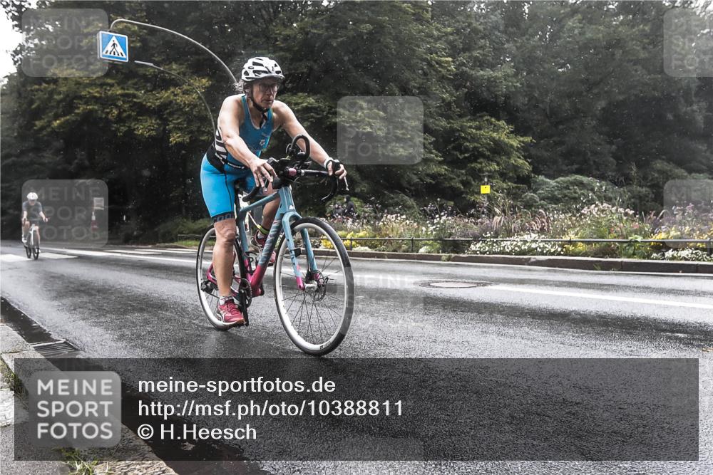 13.09.2026 - Stadtparktriathlon H.Heesch http://msf.ph/oto/10388811 13.09.2026 12:37:55 Radfahren 1076, 1101, 1136, 1232, 1255 meine-sportfotos.de