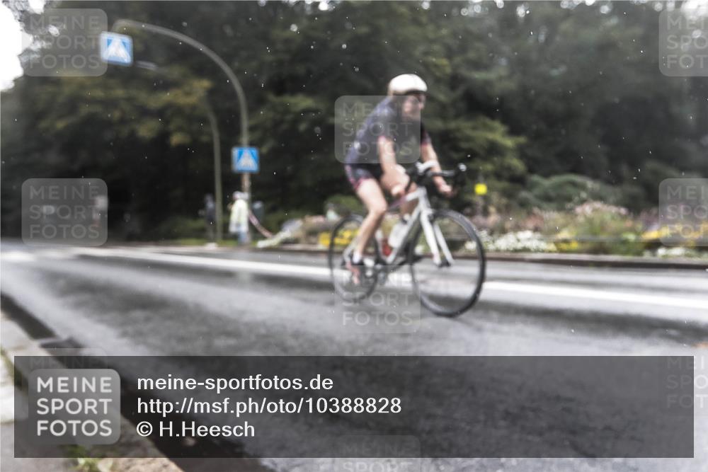 13.09.2026 - Stadtparktriathlon H.Heesch http://msf.ph/oto/10388828 13.09.2026 12:38:09 Radfahren 1072, 1108, 1179, 1254 meine-sportfotos.de