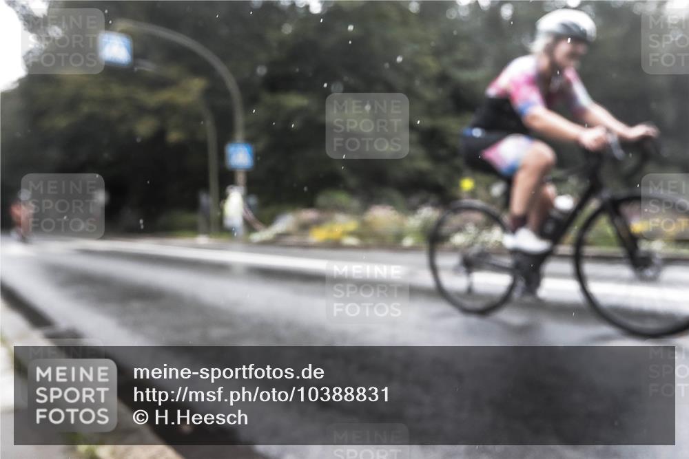 13.09.2026 - Stadtparktriathlon H.Heesch http://msf.ph/oto/10388831 13.09.2026 12:38:20 Radfahren 1140, 1194, 1228 meine-sportfotos.de