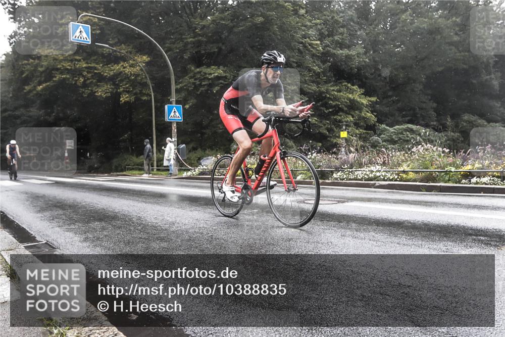 13.09.2026 - Stadtparktriathlon H.Heesch http://msf.ph/oto/10388835 13.09.2026 12:38:21 Radfahren 1140, 1194, 1228 meine-sportfotos.de