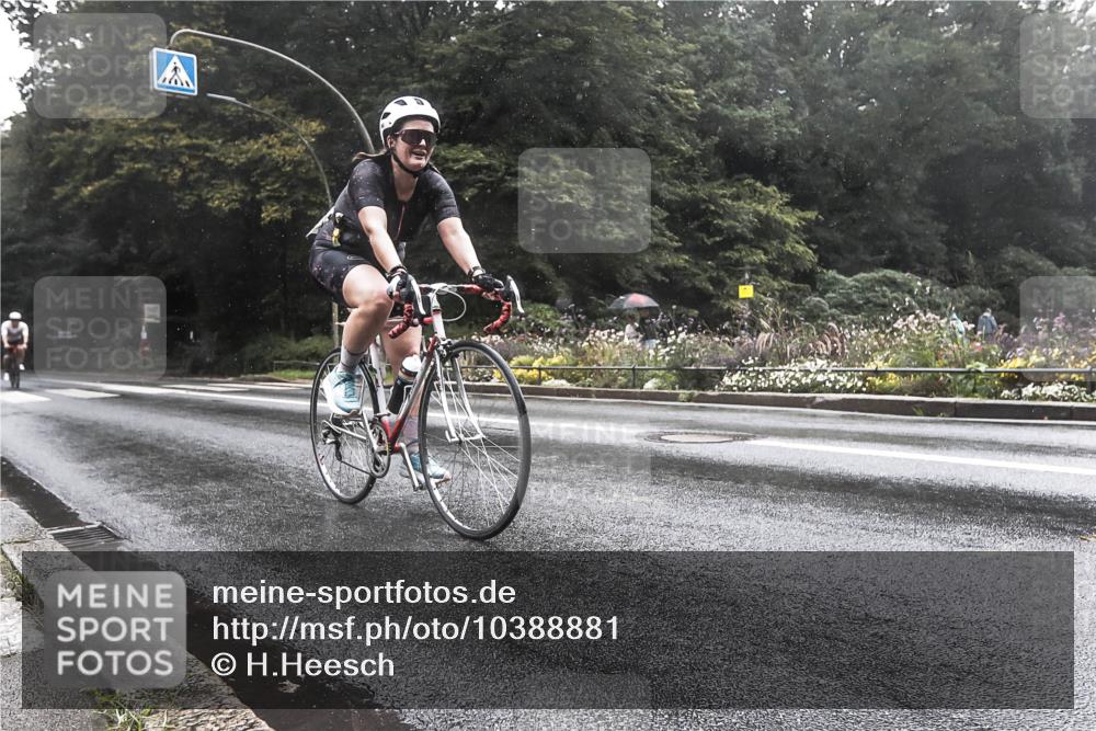 13.09.2026 - Stadtparktriathlon H.Heesch http://msf.ph/oto/10388881 13.09.2026 12:39:19 Radfahren 969, 1156, 1189 meine-sportfotos.de