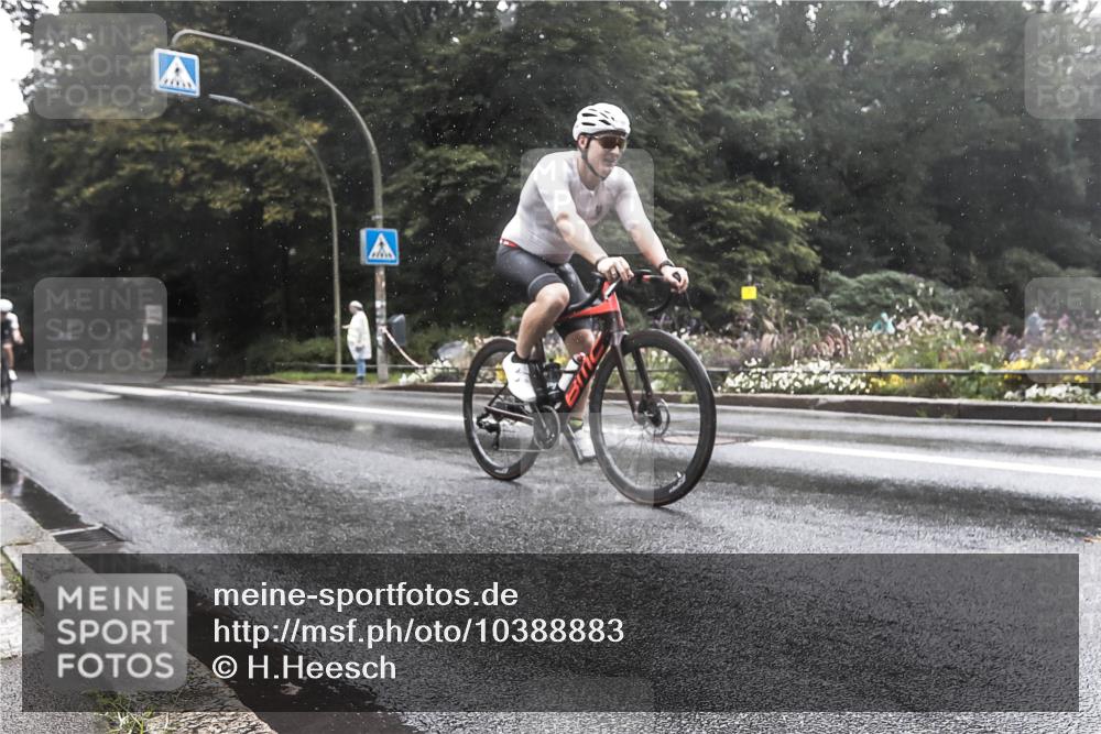 13.09.2026 - Stadtparktriathlon H.Heesch http://msf.ph/oto/10388883 13.09.2026 12:39:21 Radfahren 1114, 1156, 1189 meine-sportfotos.de