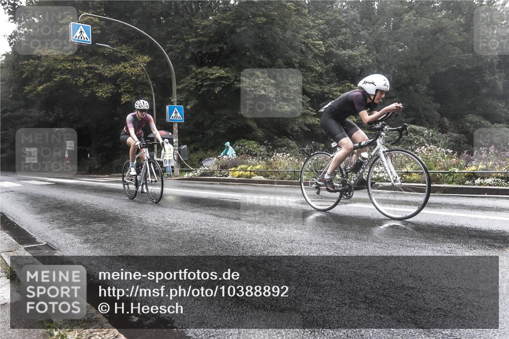 13.09.2026 - Stadtparktriathlon H.Heesch http://msf.ph/oto/10388892 13.09.2026 12:39:29 Radfahren 1163, 1251, 1262, 1294 meine-sportfotos.de