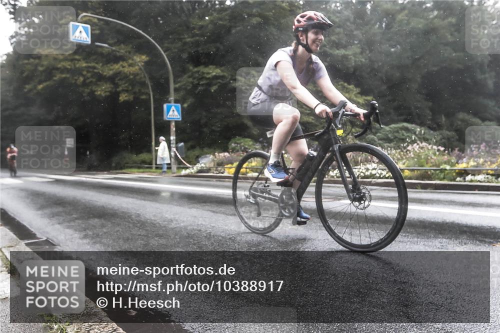 13.09.2026 - Stadtparktriathlon H.Heesch http://msf.ph/oto/10388917 13.09.2026 12:40:18 Radfahren 1080, 1135, 1291 meine-sportfotos.de