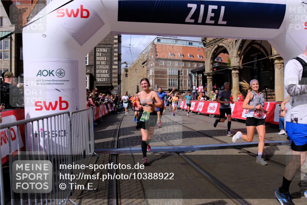 13.09.2026 - 21. swb-Marathon Bremen Tim E. http://msf.ph/oto/10388922 13.09.2026 13:30:46 Ziel 625, 1067, 2265, 2900, 3163, 3164, 3425, 4058, 4206, 4332, 4342, 4415, 4425, 4748, 4757, 5506, 5551, 6134, 6347, 6988, 7253, 7567, 7645, 7821, 8090, 8105, 8116, 8117, 8169, 8314, 8494, 8762, 8878, 8966, 9011, 9015, 9108, 9412, 9695, 9825 meine-sportfotos.de