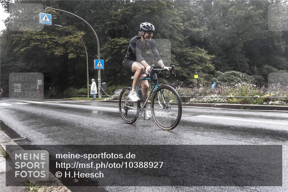 13.09.2026 - Stadtparktriathlon H.Heesch http://msf.ph/oto/10388927 13.09.2026 12:40:23 Radfahren 1135, 1198, 1260, 1265, 1271, 1291 meine-sportfotos.de