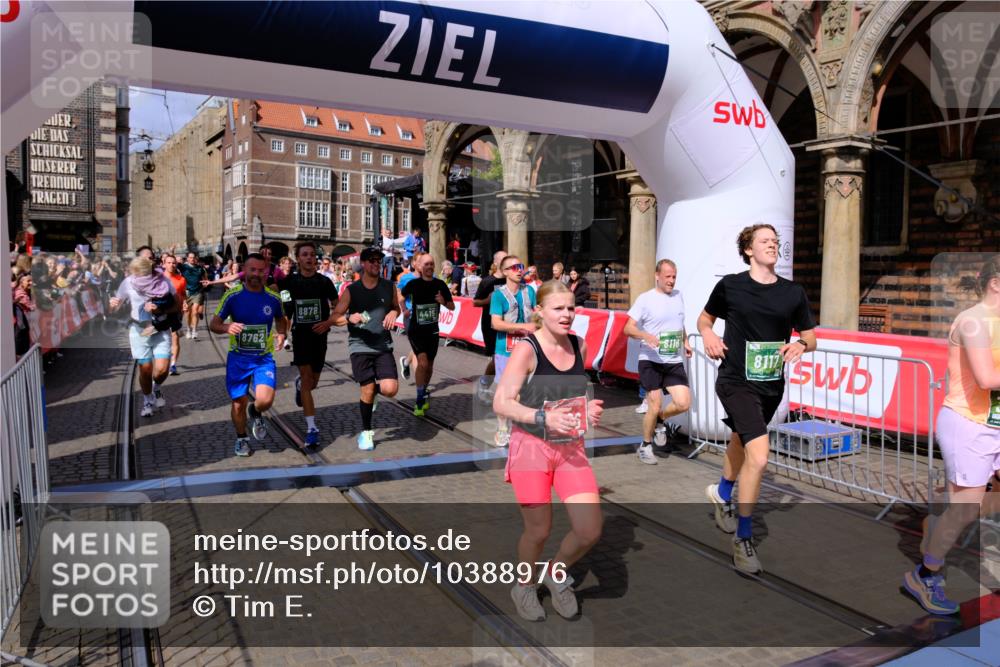 13.09.2026 - 21. swb-Marathon Bremen Tim E. http://msf.ph/oto/10388976 13.09.2026 13:30:51 Ziel 625, 800, 834, 1067, 1926, 2369, 2452, 2723, 3163, 3164, 3425, 4058, 4206, 4332, 4342, 4415, 4425, 4748, 4757, 5506, 5551, 6134, 6343, 6347, 6523, 6988, 7253, 7567, 7645, 7821, 8090, 8116, 8117, 8169, 8314, 8762, 8878, 8966, 9011, 9108, 9692, 9695, 9699, 9825, 13090 meine-sportfotos.de