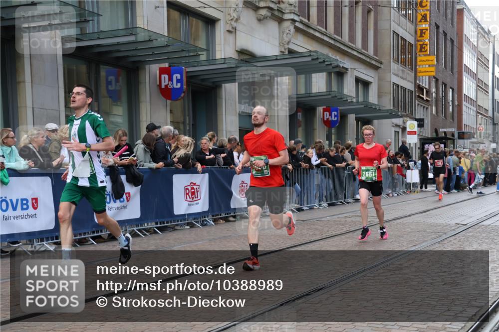 13.09.2026 - 21. swb-Marathon Bremen Strokosch-Dieckow http://msf.ph/oto/10388989 13.09.2026 12:59:07 Ziel 466, 658, 862, 1248, 1508, 1751, 1800, 1993, 2651, 3251, 4096, 5316, 8383, 9533, 1118, 1508, 1576, 3584, 3624, 3688, 4399, 4847, 6929, 6991, 8065, 8994, 9120, 9329 meine-sportfotos.de