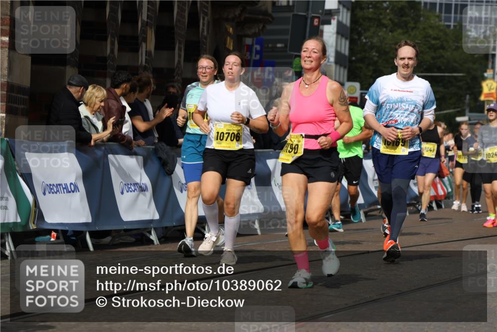13.09.2026 - 21. swb-Marathon Bremen Strokosch-Dieckow http://msf.ph/oto/10389062 13.09.2026 11:10:29 Ziel 10299, 10751, 10963, 11119, 11725, 11732, 11933, 12117, 12207, 12293, 10247, 10422, 10768, 11047, 11283, 11298, 11300, 11309, 11327, 11583, 11736, 11846, 12183 meine-sportfotos.de