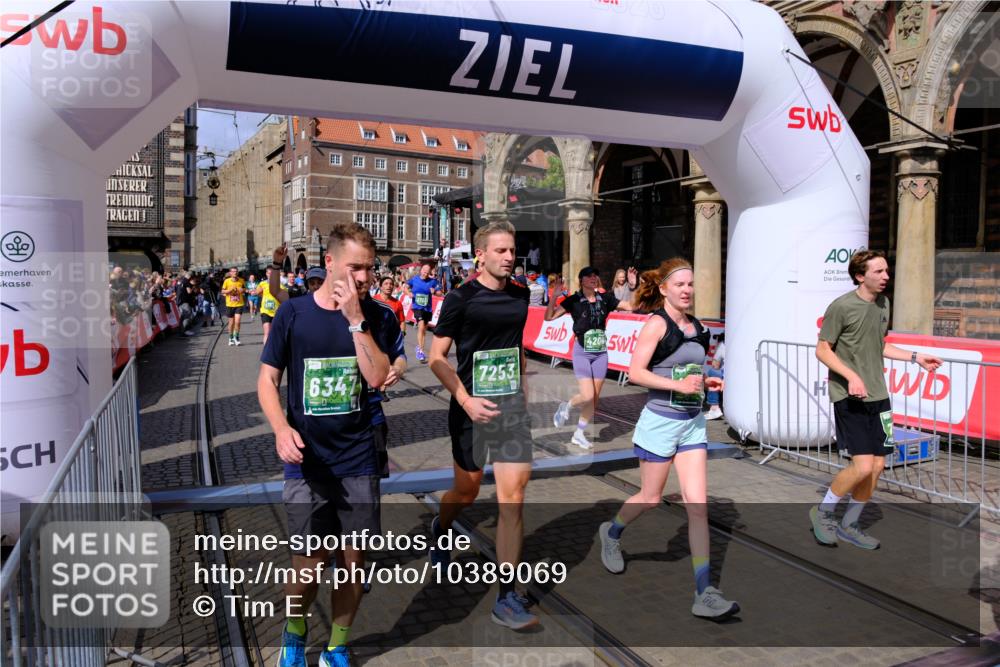 13.09.2026 - 21. swb-Marathon Bremen Tim E. http://msf.ph/oto/10389069 13.09.2026 13:30:57 Ziel 625, 800, 834, 1067, 1533, 1771, 1841, 1926, 1941, 2369, 2452, 2723, 2985, 3163, 3425, 4206, 4332, 4342, 4415, 4425, 4748, 4757, 4920, 5506, 5551, 5681, 5802, 5822, 6134, 6343, 6347, 6523, 6988, 7012, 7253, 7567, 7645, 8116, 8117, 8762, 8878, 8966, 9011, 9108, 9653, 9692, 9695, 9699, 9825, 13090 meine-sportfotos.de