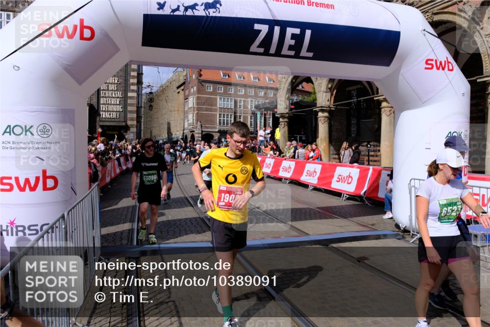 13.09.2026 - 21. swb-Marathon Bremen Tim E. http://msf.ph/oto/10389091 13.09.2026 13:31:03 Ziel 244, 800, 834, 1533, 1771, 1841, 1926, 1941, 2369, 2452, 2723, 2985, 4206, 4251, 4332, 4342, 4757, 4920, 5551, 5600, 5681, 5802, 5822, 5900, 6134, 6343, 6347, 6523, 7012, 7253, 7567, 7645, 9290, 9507, 9653, 9692, 9699, 9767, 9825, 13090, 13215 meine-sportfotos.de