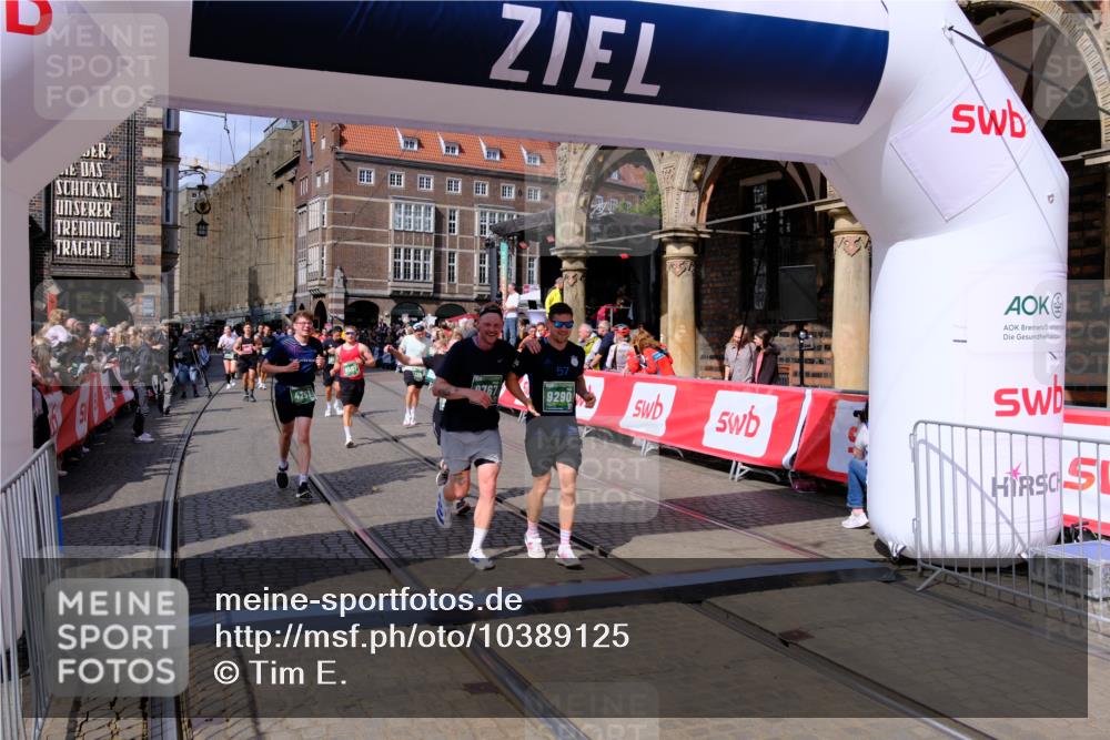 13.09.2026 - 21. swb-Marathon Bremen Tim E. http://msf.ph/oto/10389125 13.09.2026 13:31:12 Ziel 244, 1189, 1479, 1533, 1771, 1841, 1941, 2902, 2985, 3360, 4251, 4920, 5600, 5681, 5802, 5822, 5900, 6307, 7012, 7198, 7760, 7798, 8543, 8616, 9290, 9507, 9653, 9767, 9937, 9958, 9962, 9976, 13152, 13215 meine-sportfotos.de