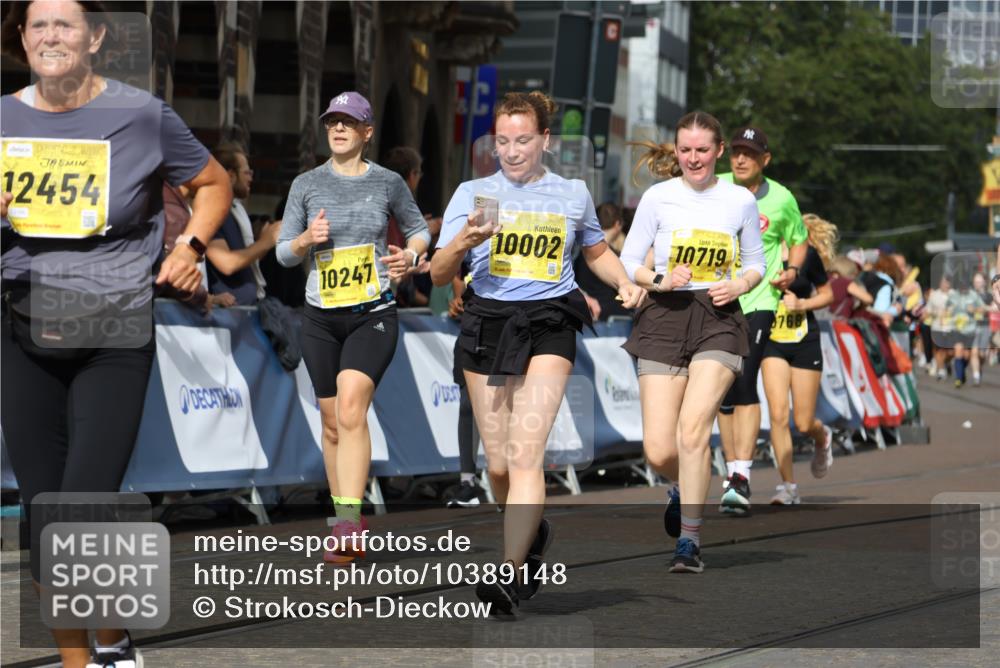 13.09.2026 - 21. swb-Marathon Bremen Strokosch-Dieckow http://msf.ph/oto/10389148 13.09.2026 11:10:36 Ziel 10169, 10361, 10362, 10706, 10890, 10963, 11080, 11382, 11725, 11732, 11933, 11957, 12117, 12207, 12293, 12550, 10148, 10461, 10462, 10911, 11047, 11309, 11327, 11335, 11465, 11513, 11583, 11736, 11756, 11846 meine-sportfotos.de